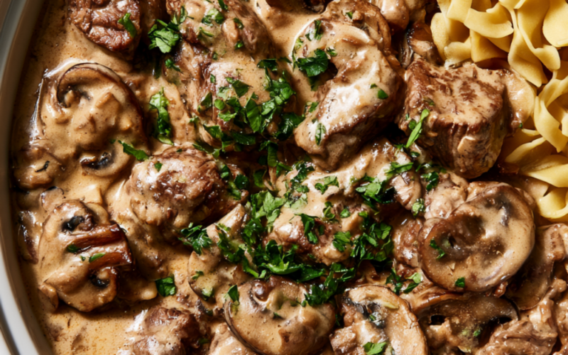 beef stroganoff crockpot