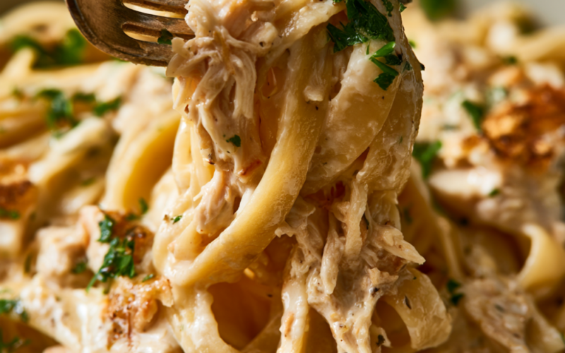 Crockpot Garlic Parmesan Chicken Pasta-bowl