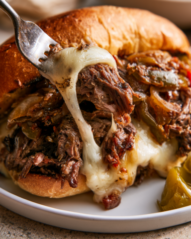 Crockpot Philly Cheesesteak Recipe-sandwiches