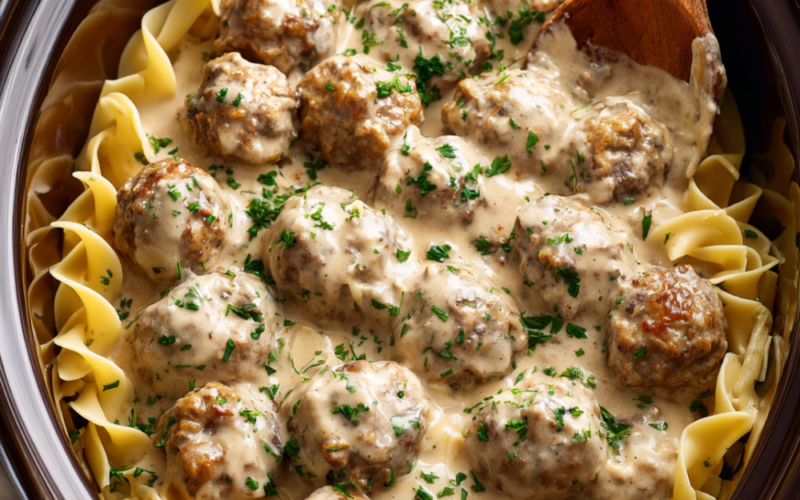 swedish meatballs crockpot _ with noodles